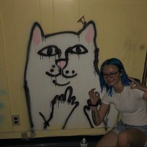 Meet your Posher, Kenzie